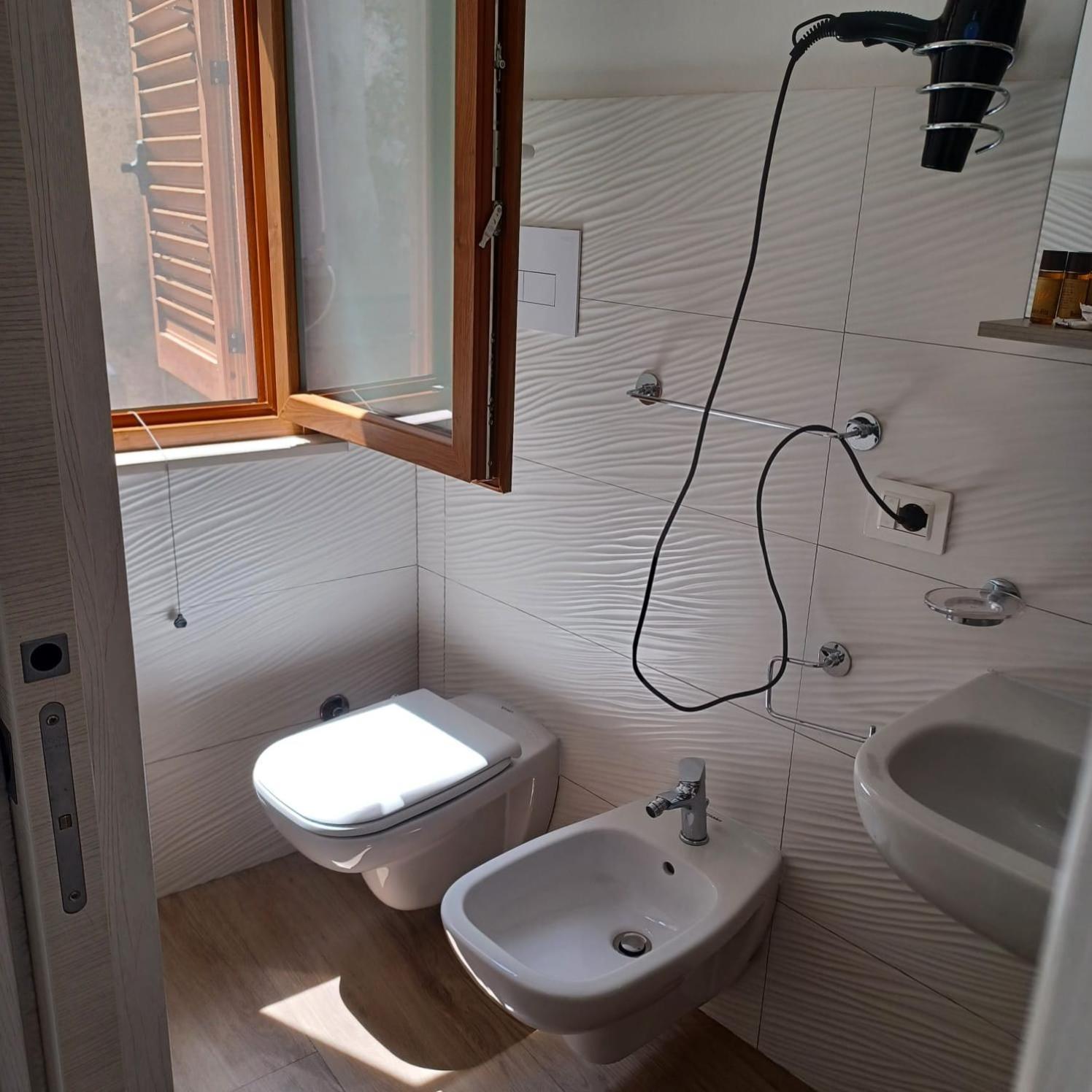 Casa Vacanze B&B Ondes Camerota Bagian luar foto