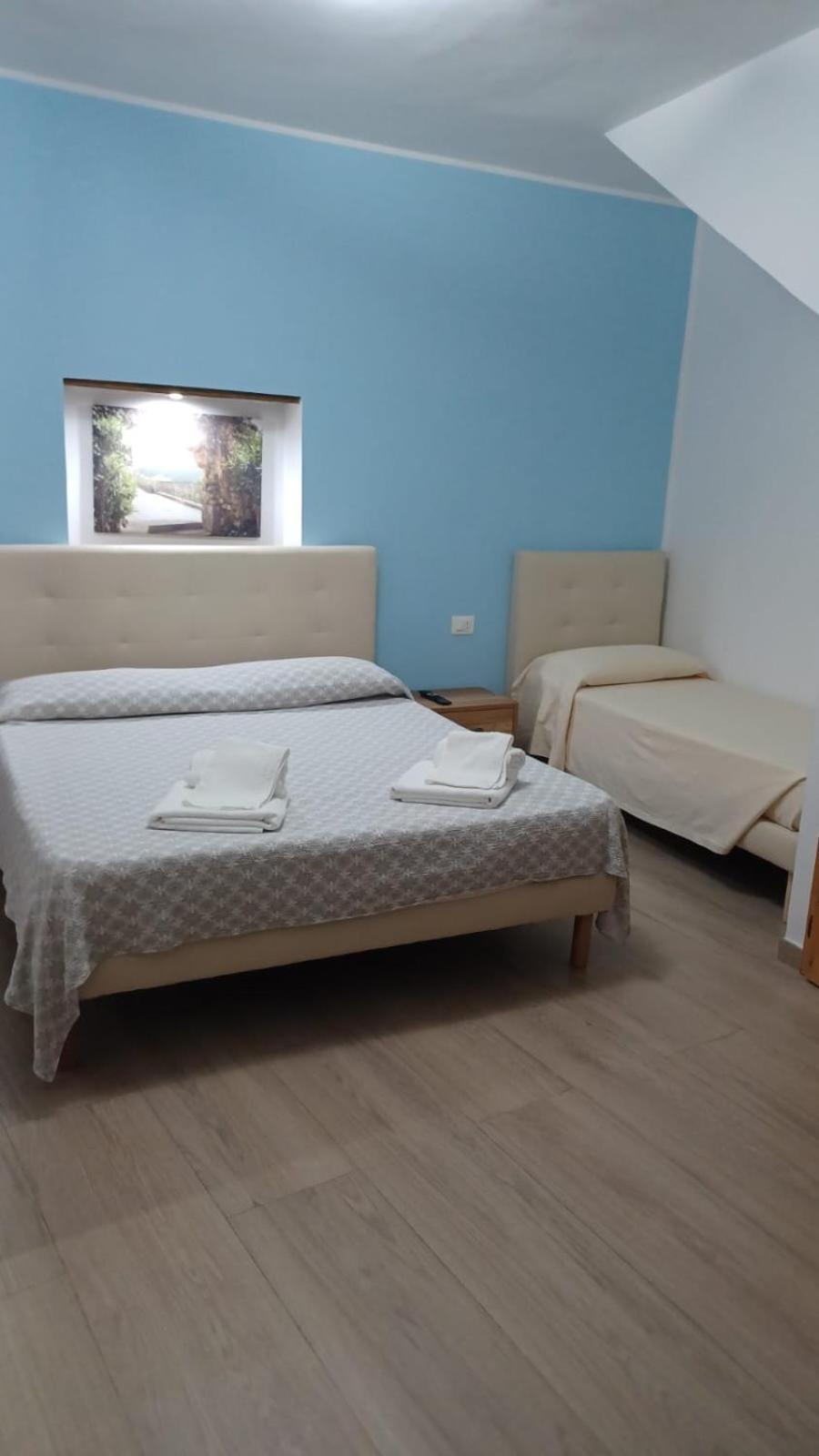 Casa Vacanze B&B Ondes Camerota Bagian luar foto